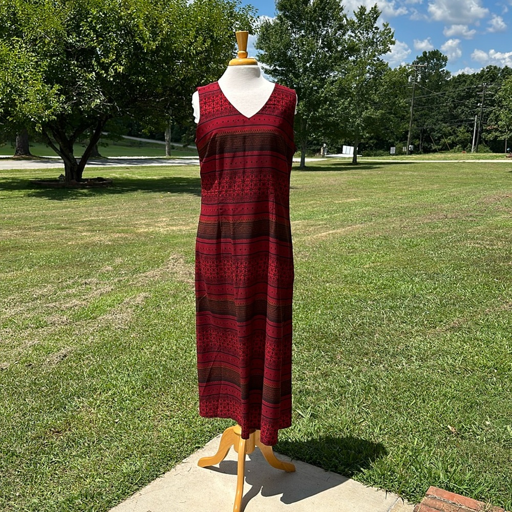 Red geometric dress